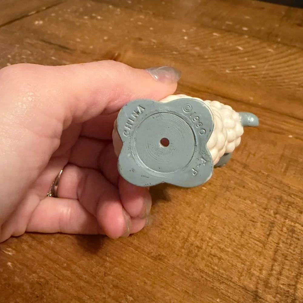 Fisher Price Little People sheep as is